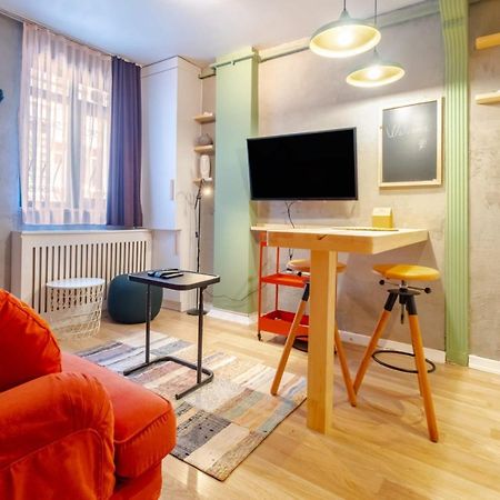 이스탄불 Pleasant Flat Near Taksim Square In Beyoglu 아파트 외부 사진