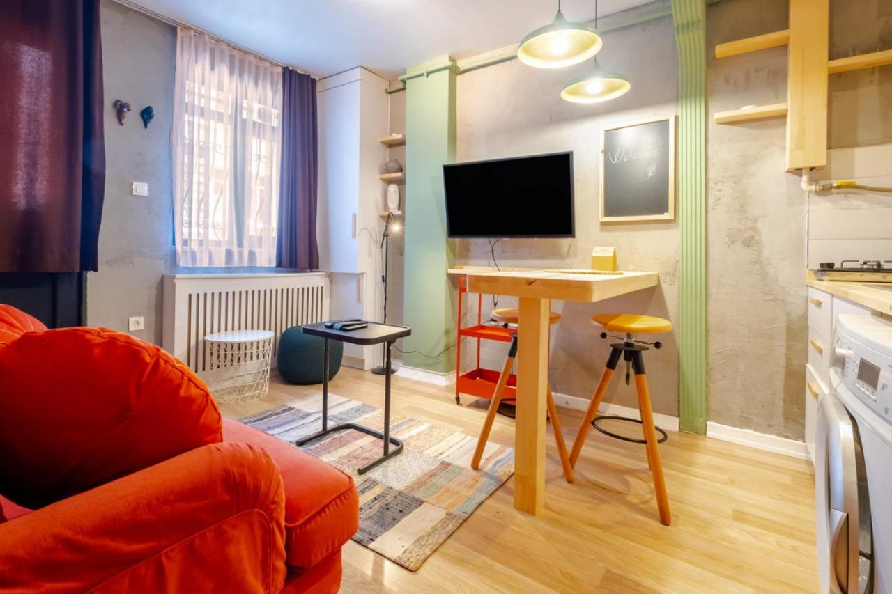 이스탄불 Pleasant Flat Near Taksim Square In Beyoglu 아파트 외부 사진